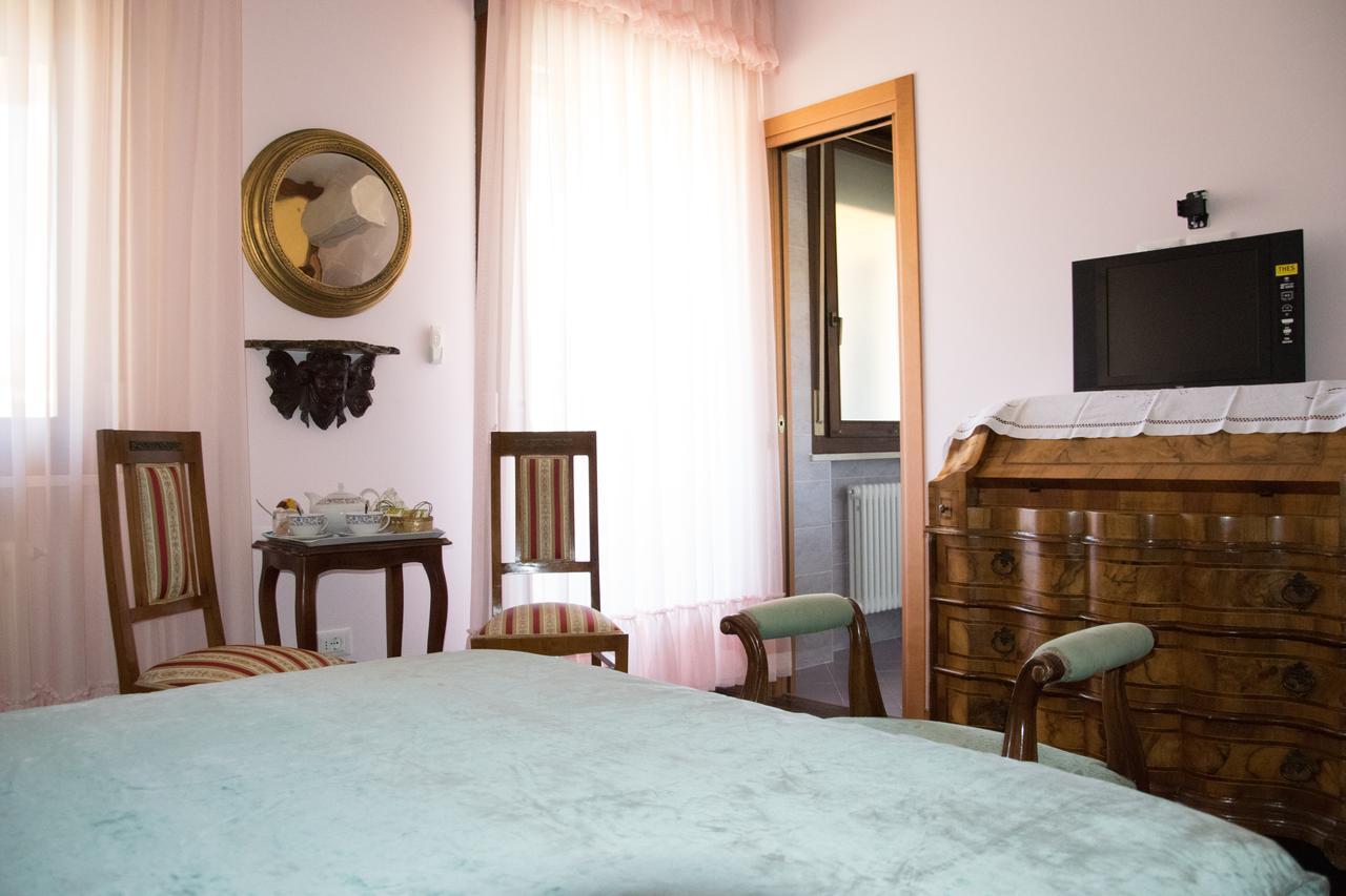 B&B Il Glicine Fiorito Lido di Venezia Kültér fotó